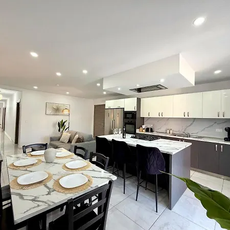 Spacious 3-bedroom With Terrace Near Paceville & * Tal-Franciz