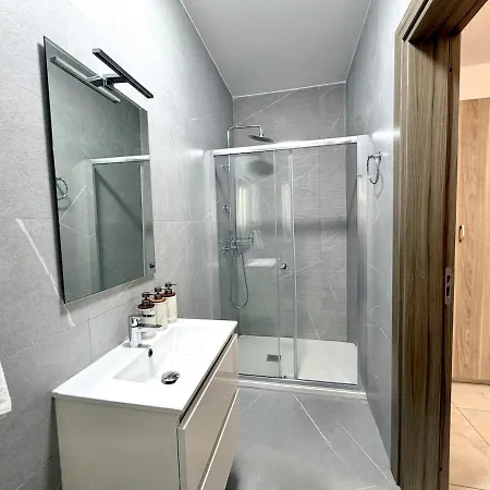Spacious 3-bedroom With Terrace Near Paceville & Tal-Franciz
