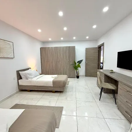 Apartament Spacious 3-bedroom With Terrace Near Paceville & *