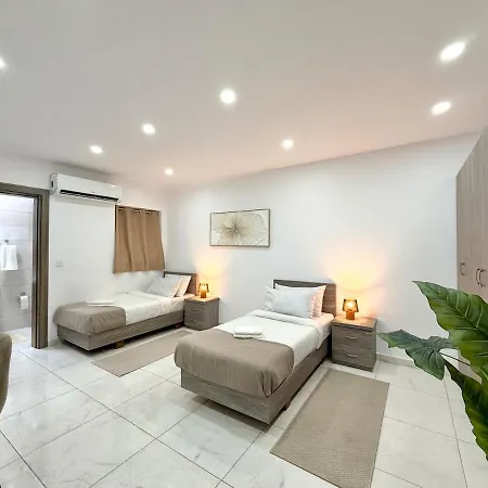Spacious 3-bedroom With Terrace Near Paceville & Tal-Franciz