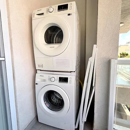 Spacious 3-bedroom With Terrace Near Paceville & *